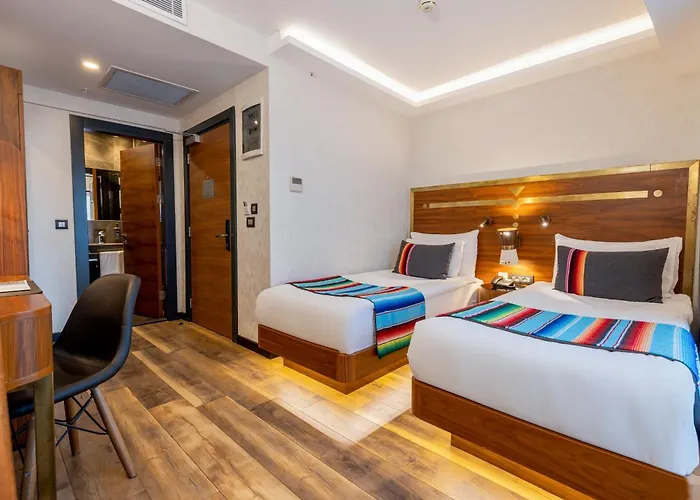Standard Twin Room